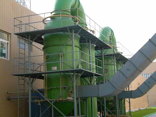 Πύργος καθαρισμού σκόνης 5 kW Πύραυλος πλύσης ψεκασμού Πύργος για επεξεργασία καυσαερίων σε λευκό ή προσαρμόσιμο χρώμα